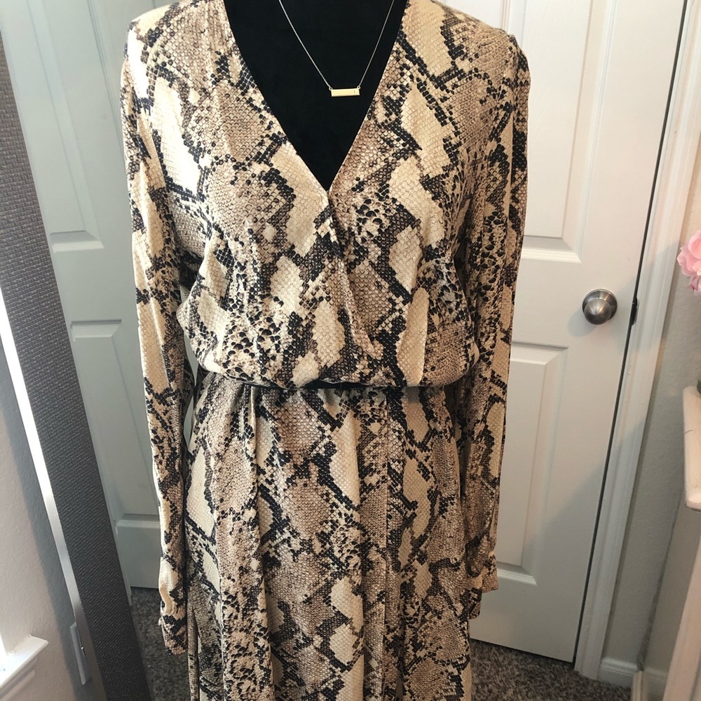 Python Print Midi Dress - Picture 3 of 3